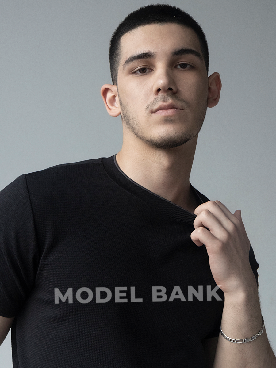 Tim Modelbank3